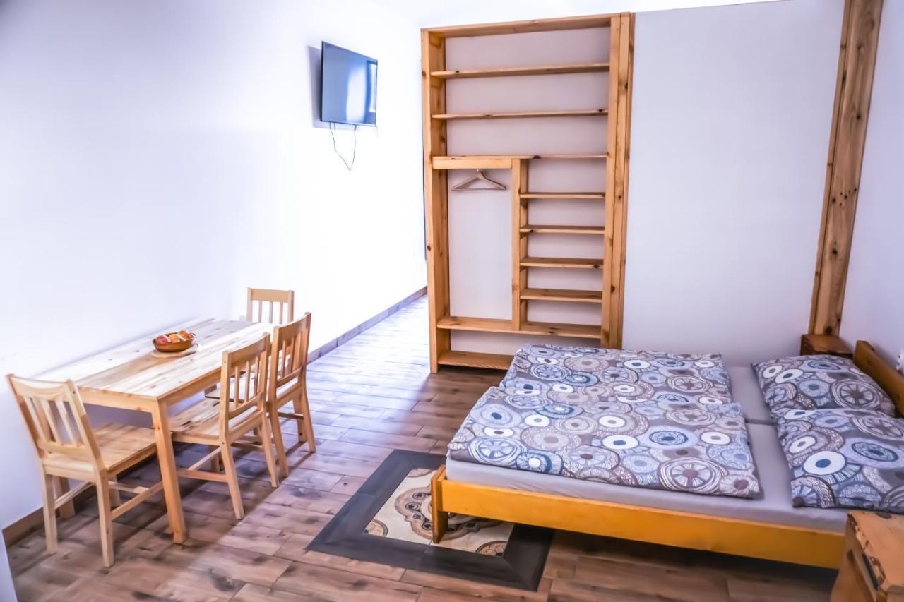 Apartmany Moravsky Grunt Olomouc Bagian luar foto